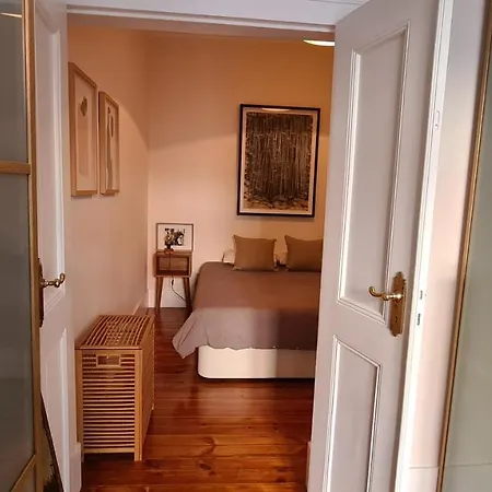 Luxury Apartment With Private Pool & Garden شقة *