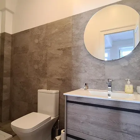 Luxury Apartment With Private Pool & Garden شقة *