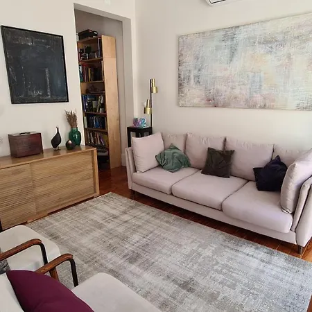 Luxury Apartment With Private Pool & Garden Лиссабон