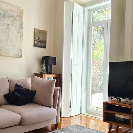 Апартаменты Luxury Apartment With Private Pool & Garden *